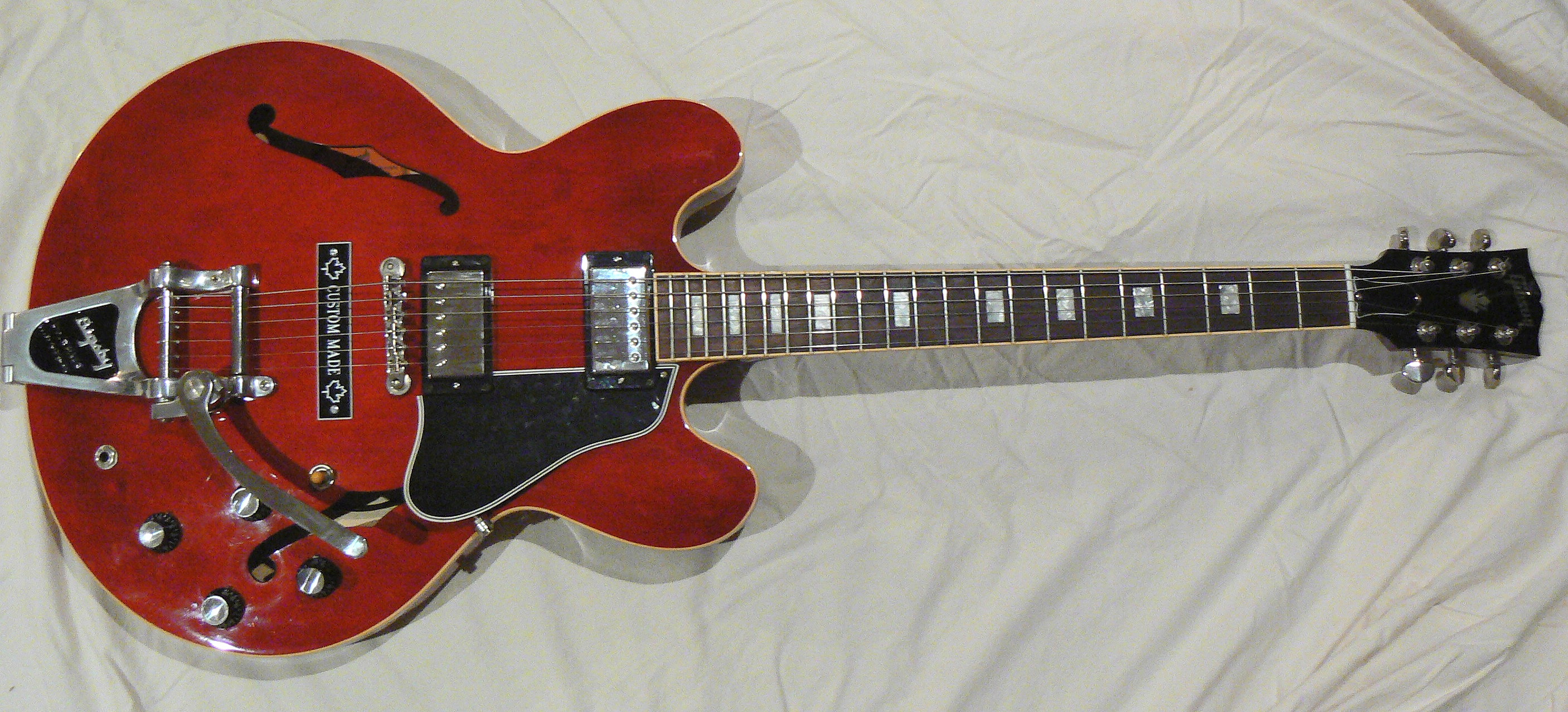 Gibson ES-335 guitar, music lessons